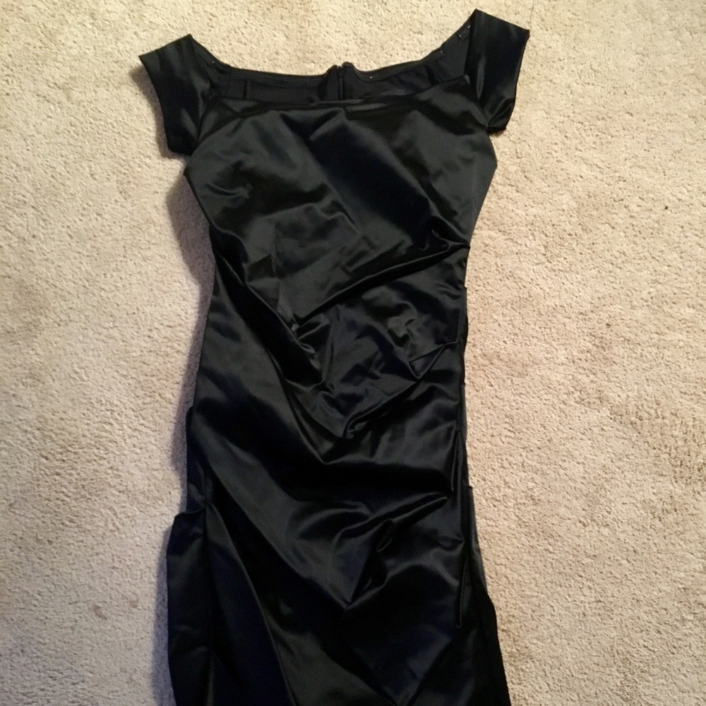 Nicole Miller, NWT. Black cocktail dress. Size 8.